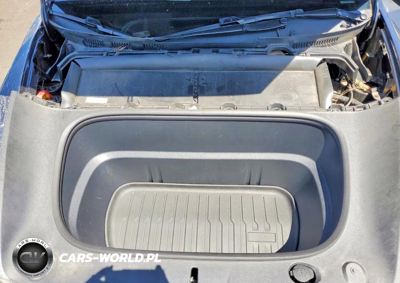 2026 Tesla Model Y VIN:7SAYGDEE3TF345199 - 12