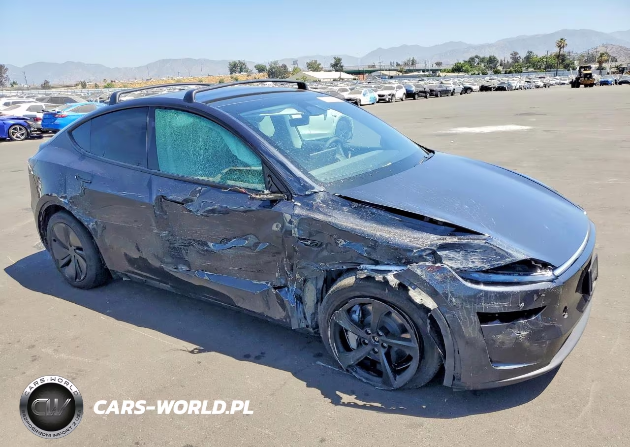 2026 Tesla Model Y VIN:7SAYGDEE3TF345199 - 4