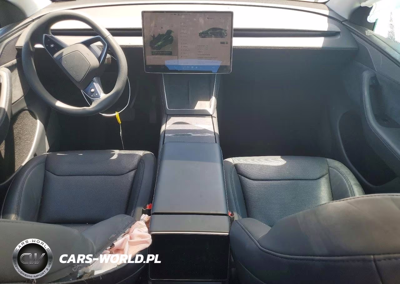 2026 Tesla Model Y VIN:7SAYGDEE3TF345199 - 8