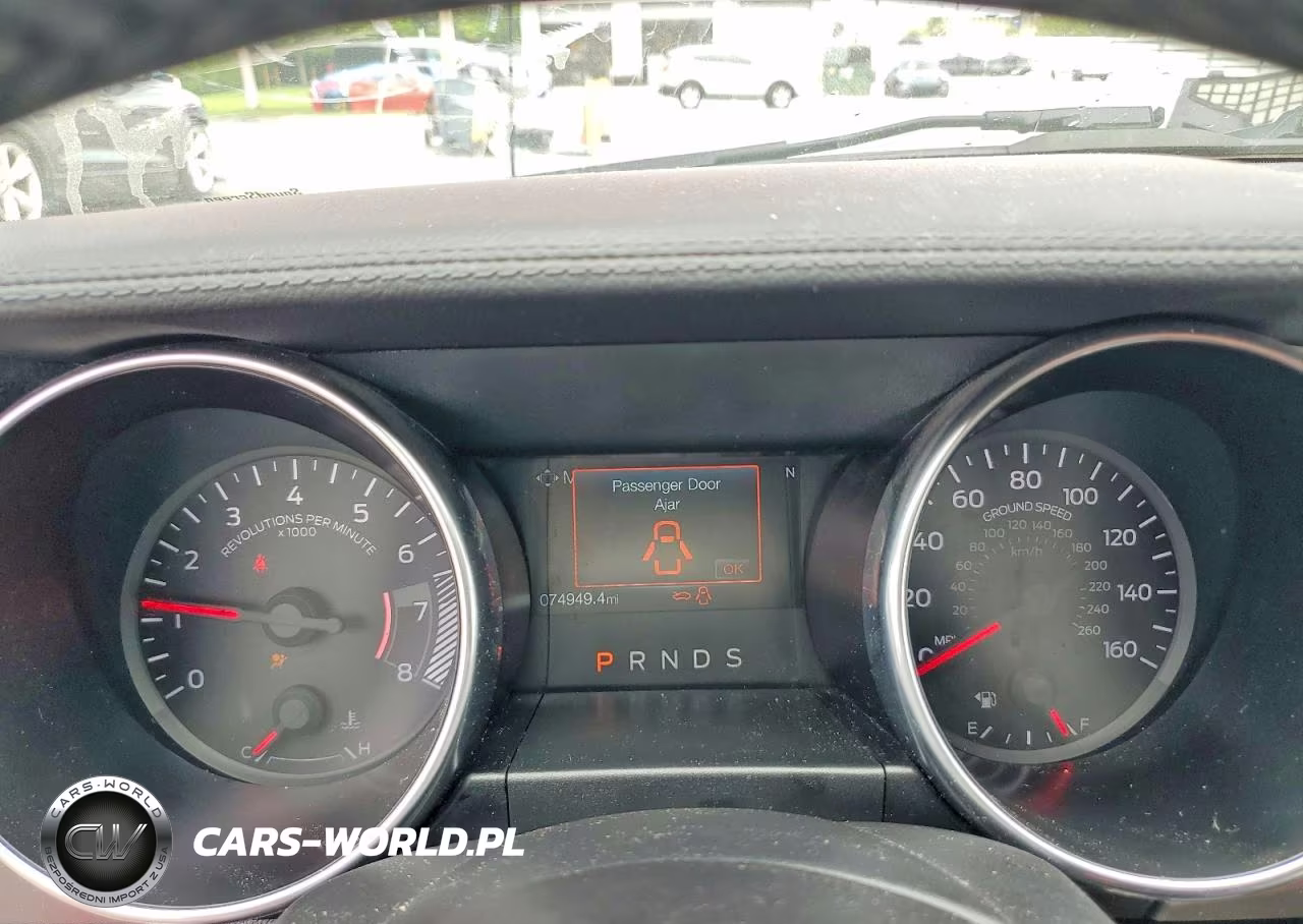 2019 Ford Mustang VIN:1FATP8UHXK5181742 - 9