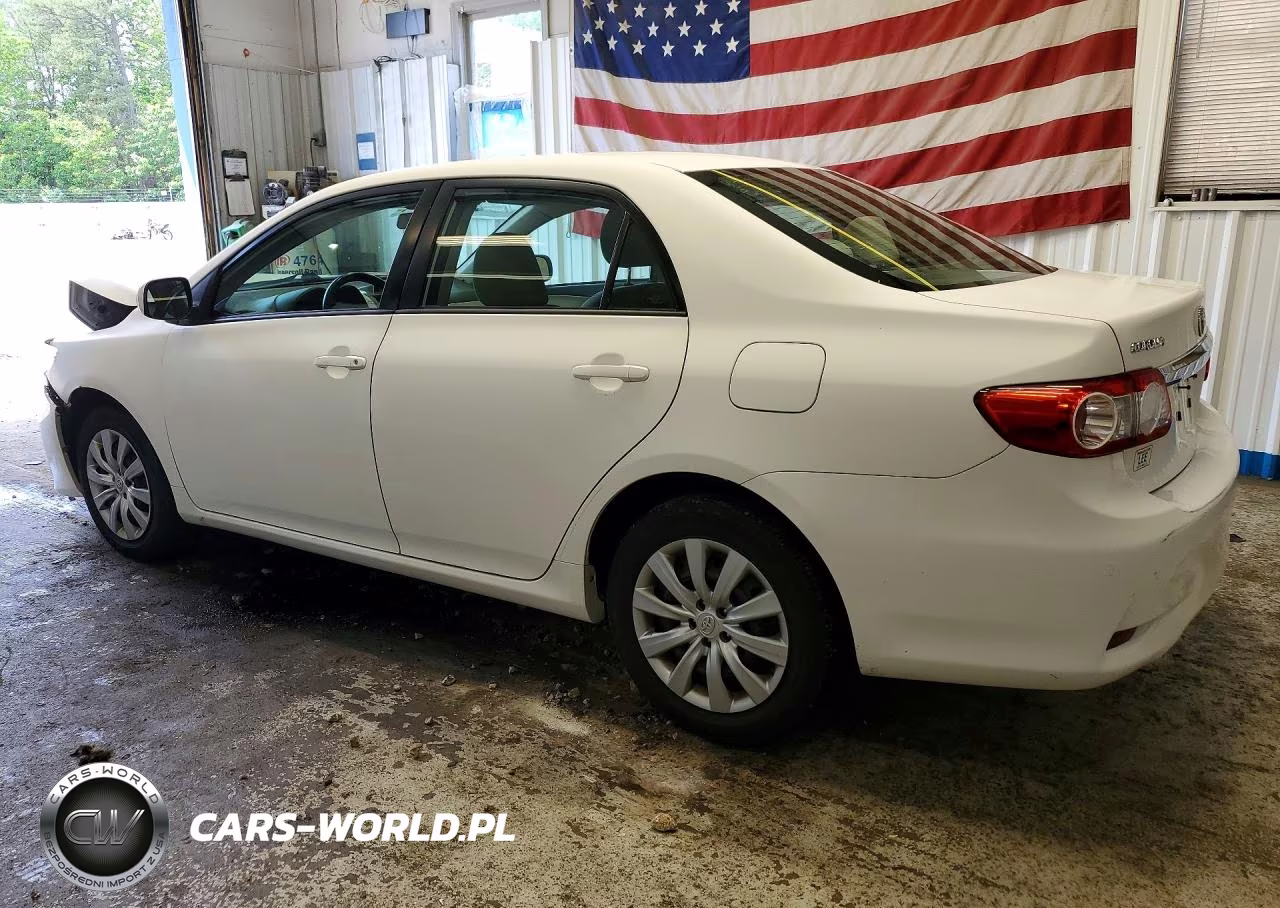 2012 Toyota Corolla Le VIN:2T1BU4EE3CC865693 - 2
