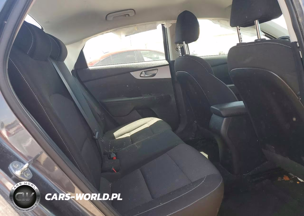 2022 Kia Forte Lxs VIN:3KPF24AD6NE440848 - 10