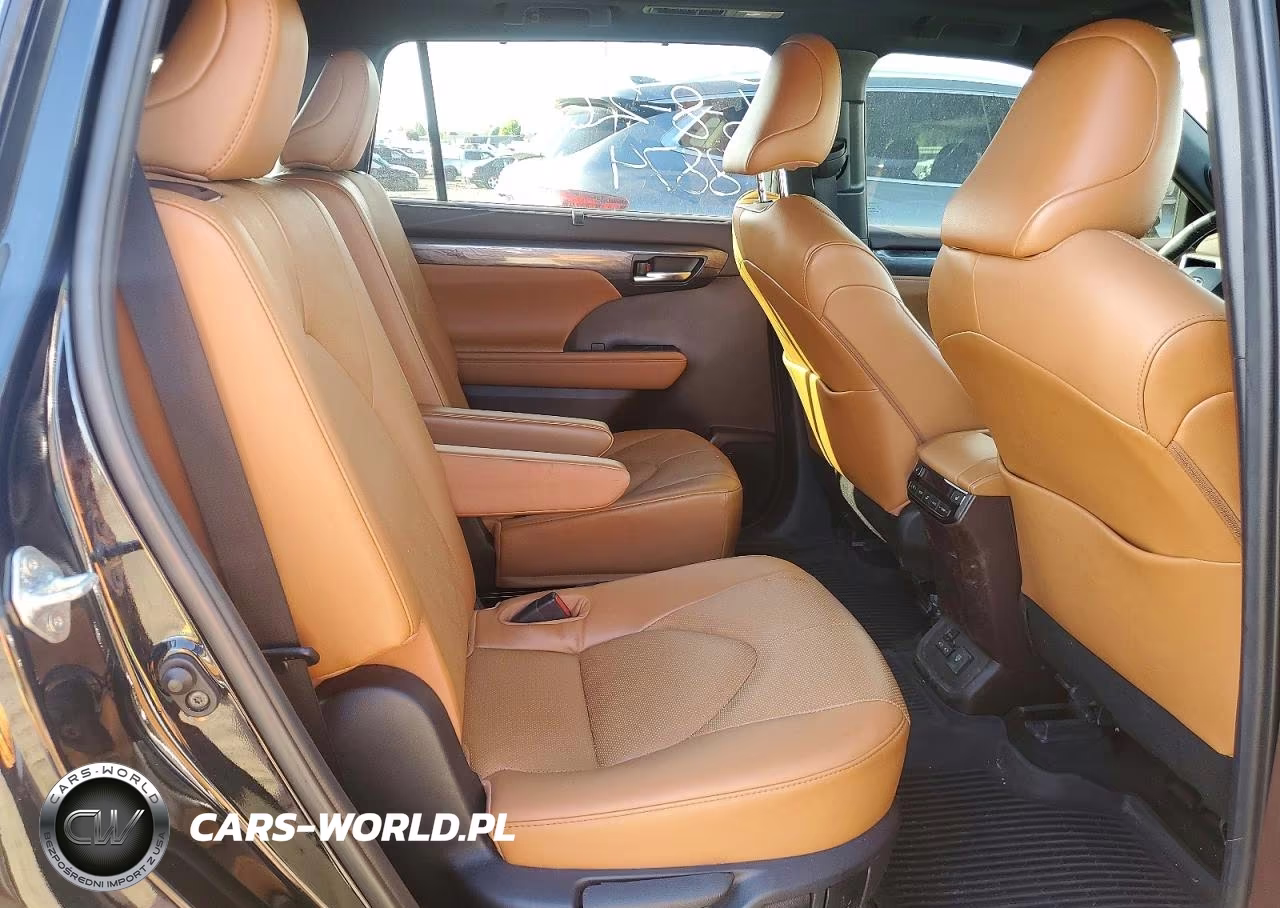 2022 Toyota Highlander Platinum VIN:5TDFZRBH5NS168874 - 10