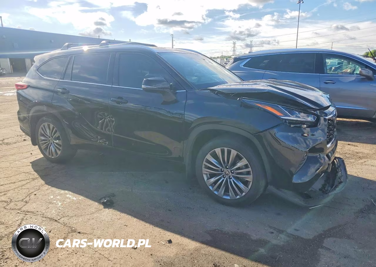 2022 Toyota Highlander Platinum VIN:5TDFZRBH5NS168874 - 4
