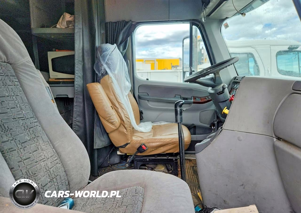 2006 Freightliner Cst120 Semi Truck VIN:1FUJBBCK16PW03619 - 5