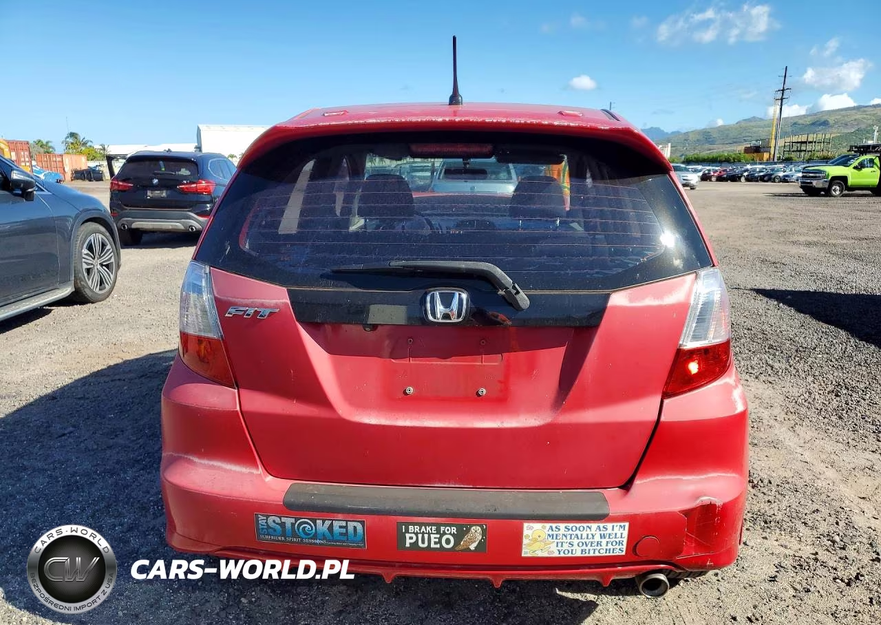 2013 Honda Fit Sport VIN:JHMGE8H53DC036525 - 6