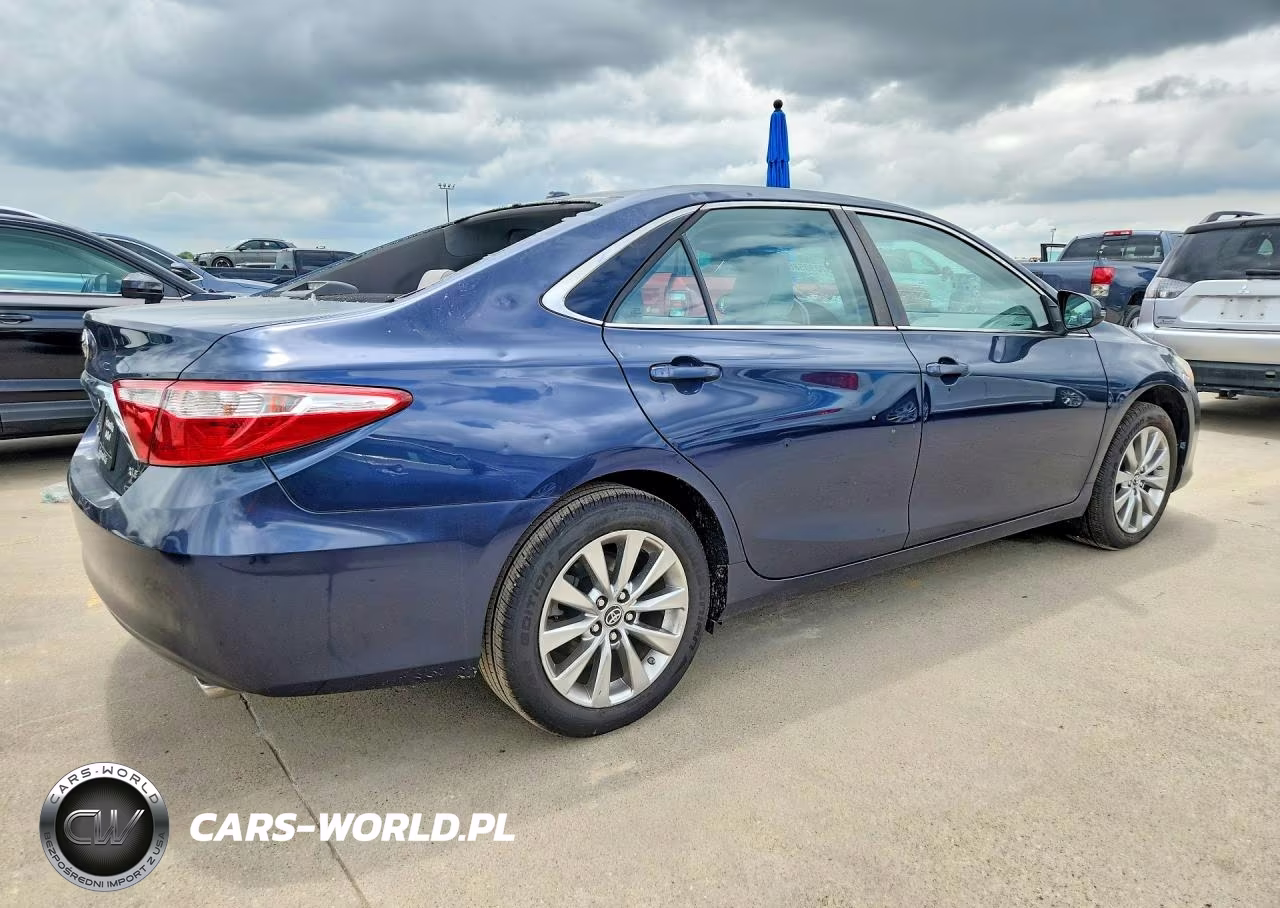 2017 Toyota Camry Xle VIN:4T1BF1FK6HU718593 - 3