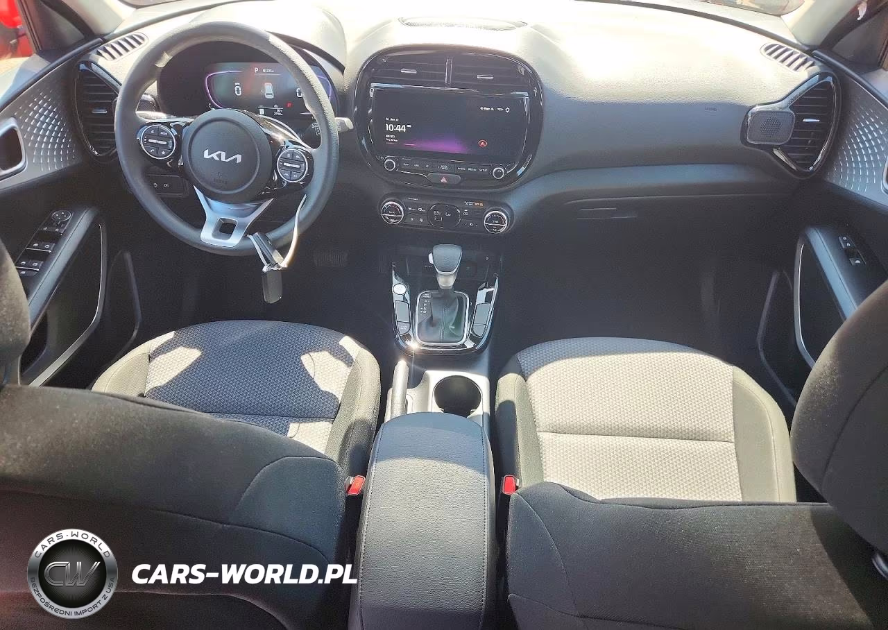 2025 Kia Soul S VIN:KNDJ23AU2S7272139 - 8