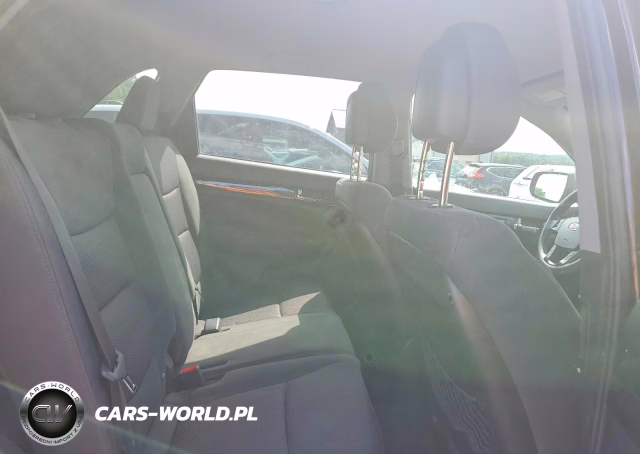 2011 Kia Sorento Lx VIN:5XYKTDA12BG099433 - 11
