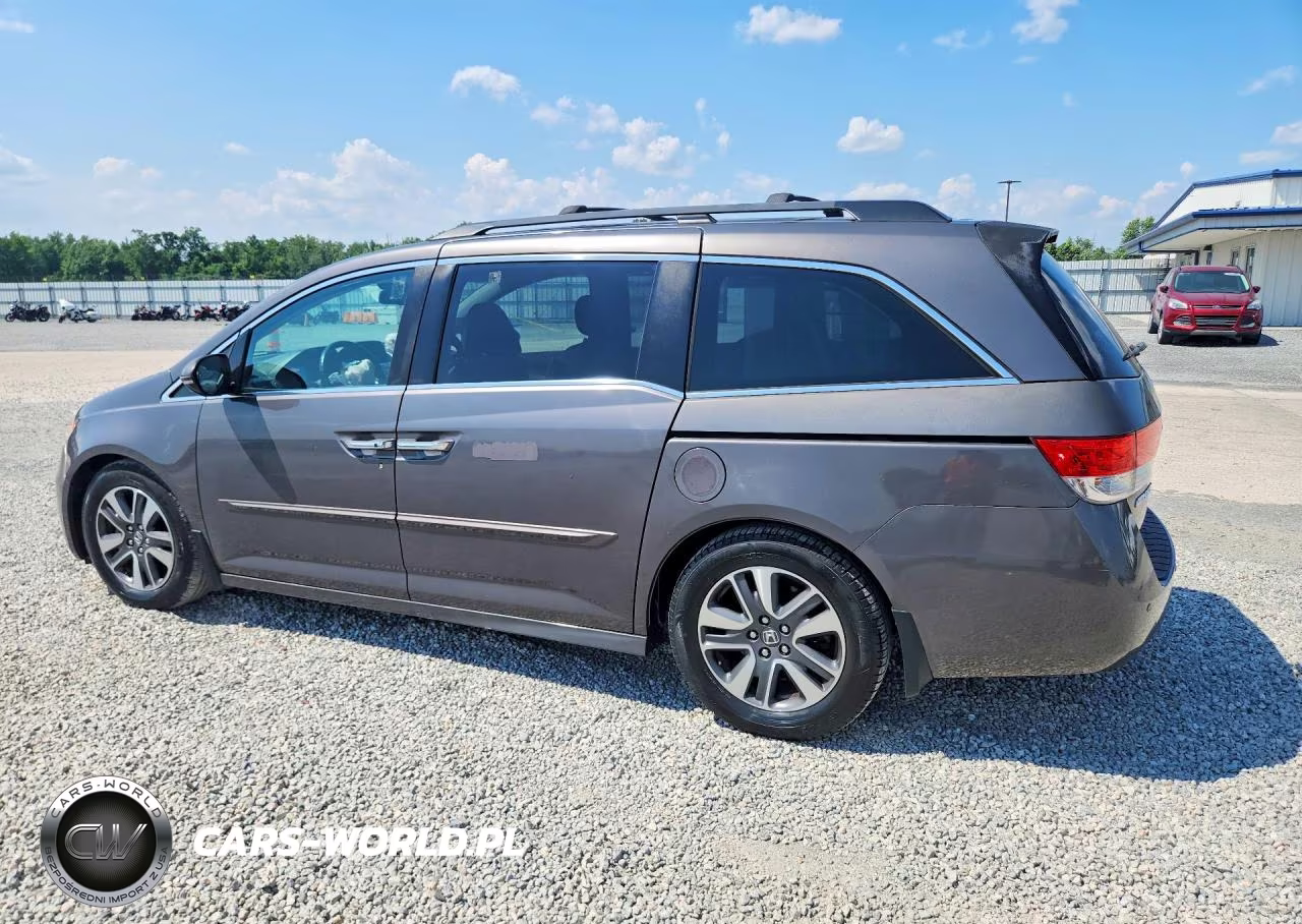 2016 Honda Odyssey Touring VIN:5FNRL5H91GB026150 - 2