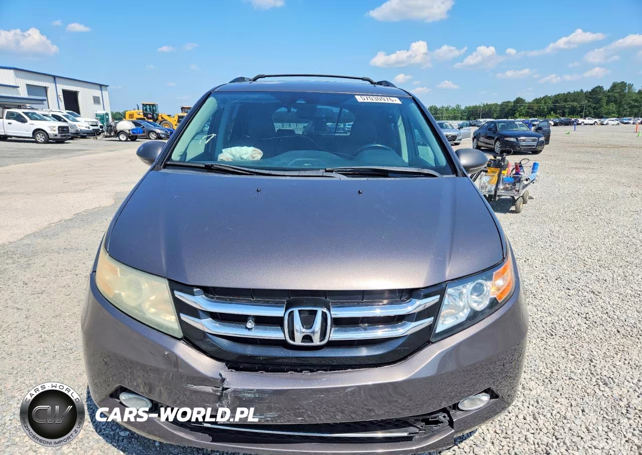 2016 Honda Odyssey Touring VIN:5FNRL5H91GB026150 - 5