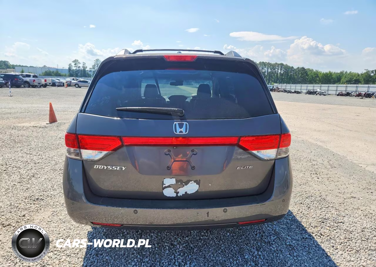 2016 Honda Odyssey Touring VIN:5FNRL5H91GB026150 - 6