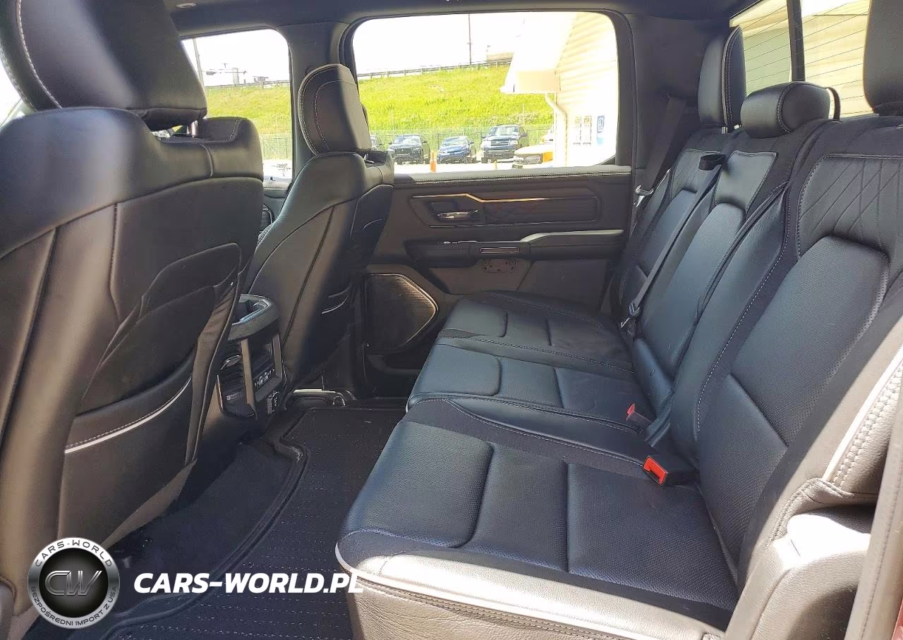 2025 Ram 1500 Limited VIN:1C6SRFHP3SN551068 - 10