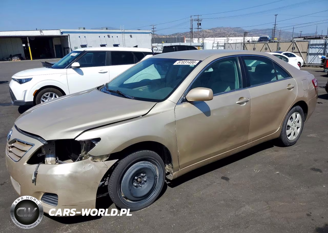 2011 Toyota Camry Base – zdjęcie 1 z 12