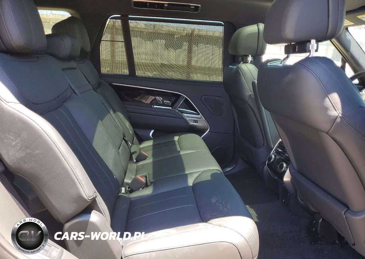 2025 Land Rover Range Rover Se VIN:SALKPBE95SA334022 - 11