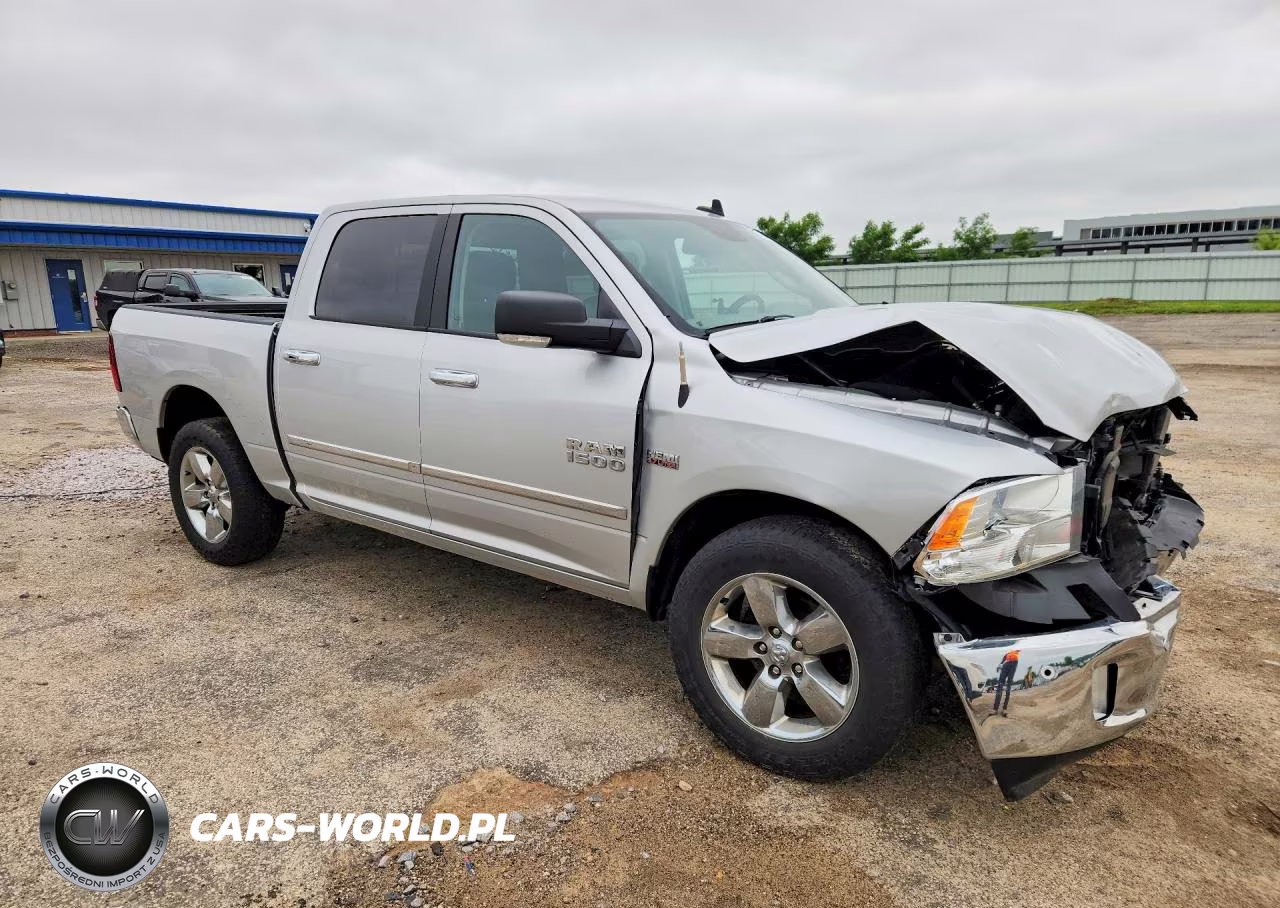 2018 Ram 1500 Slt VIN:3C6RR7LT0JG235224 - 4