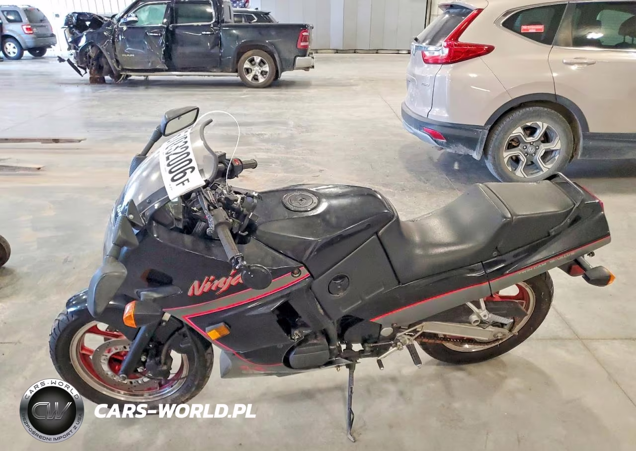 1990 Kawasaki Zx600 C VIN:JKAZX4C19LA021761 - 3