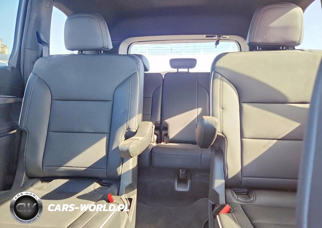 2025 Buick Enclave Preferred Fwd VIN:5GAERARSXSJ101907 - 10
