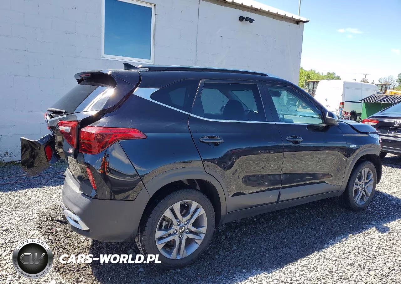 2021 Kia Seltos S VIN:KNDEUCAA9M7120928 - 3