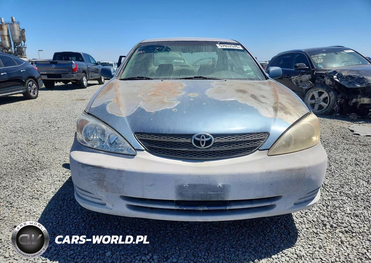 2003 Toyota Camry Le VIN:4T1BE32K93U744117 - 5