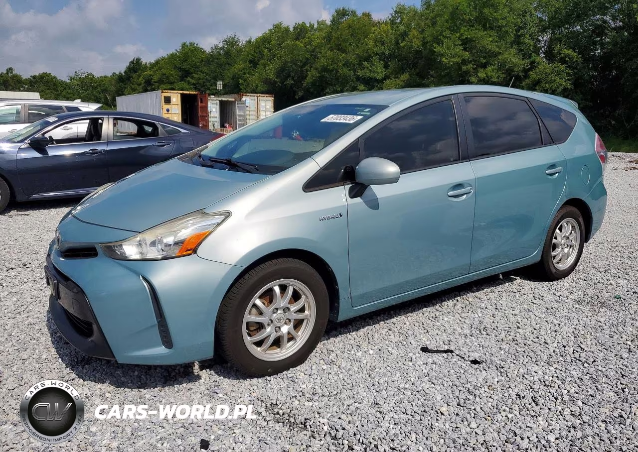 2015 Toyota Prius V Two