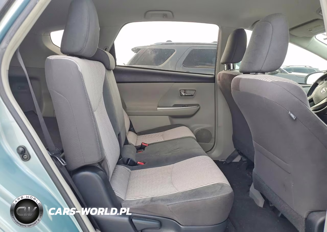 2015 Toyota Prius V Two VIN:JTDZN3EU2FJ036314 - 10