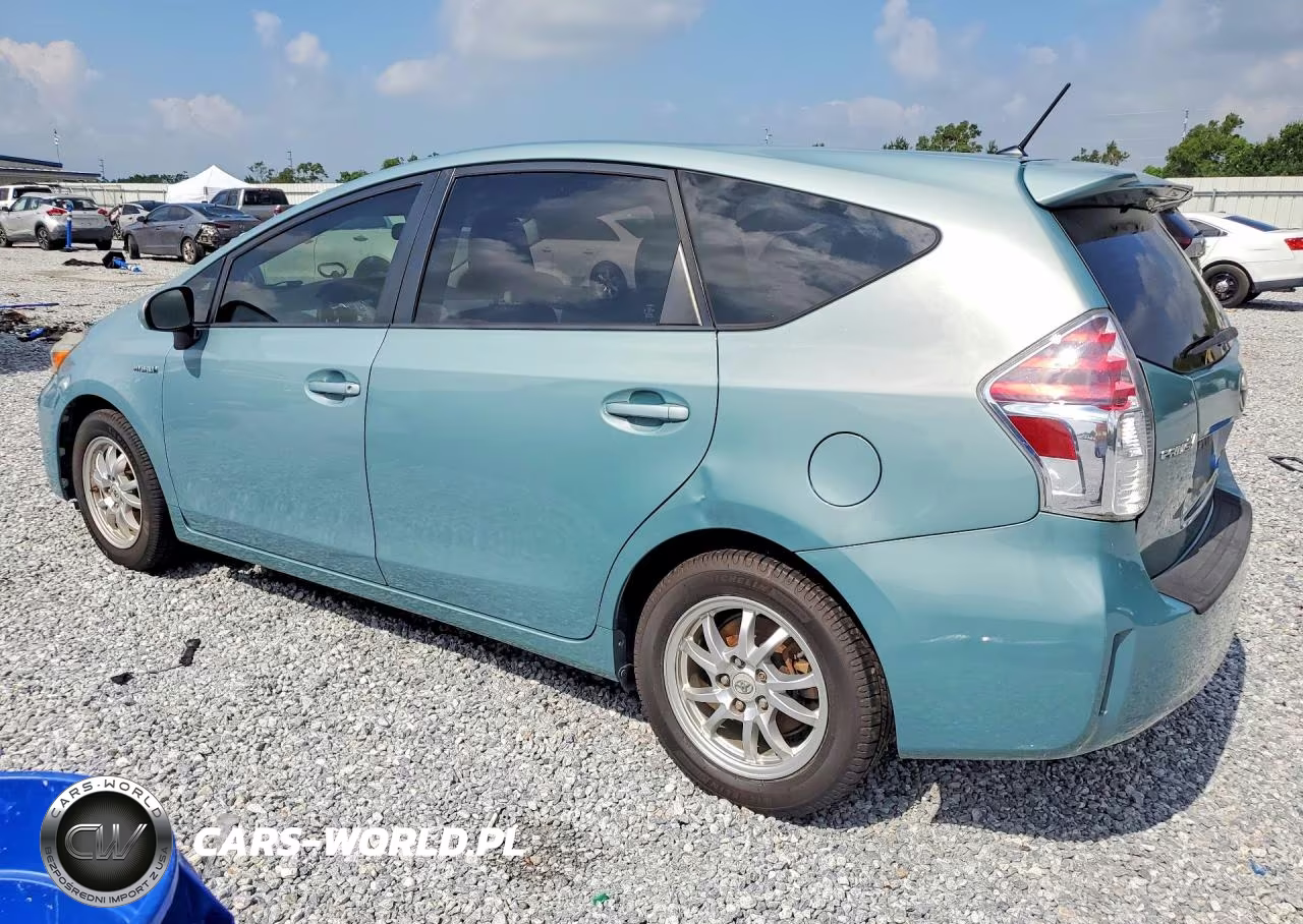 2015 Toyota Prius V Two VIN:JTDZN3EU2FJ036314 - 2