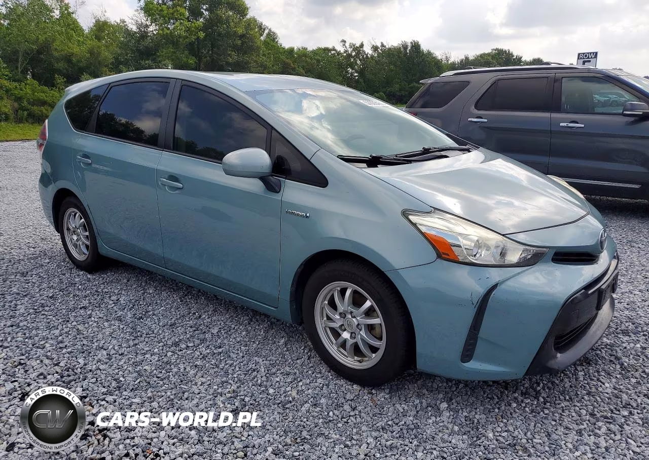2015 Toyota Prius V Two VIN:JTDZN3EU2FJ036314 - 4