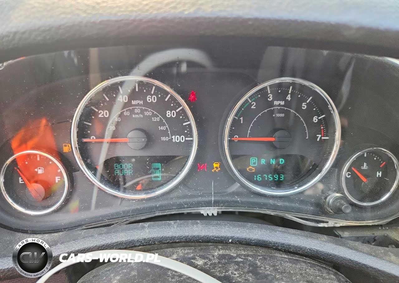 2012 Jeep Wrangler Unlimited Sport VIN:1C4BJWDG4CL189352 - 9