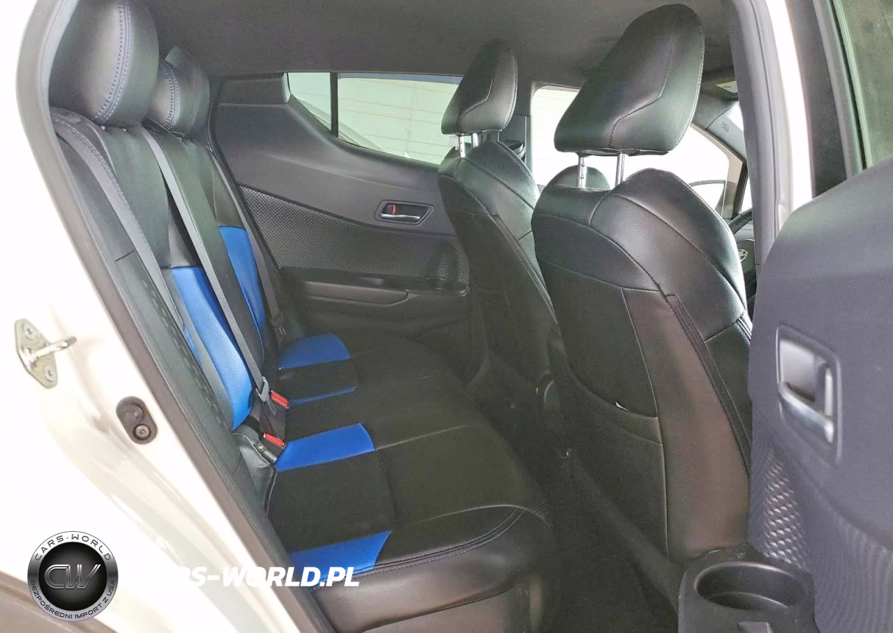2020 Toyota C-Hr Xle VIN:JTNKHMBX0L1075035 - 11