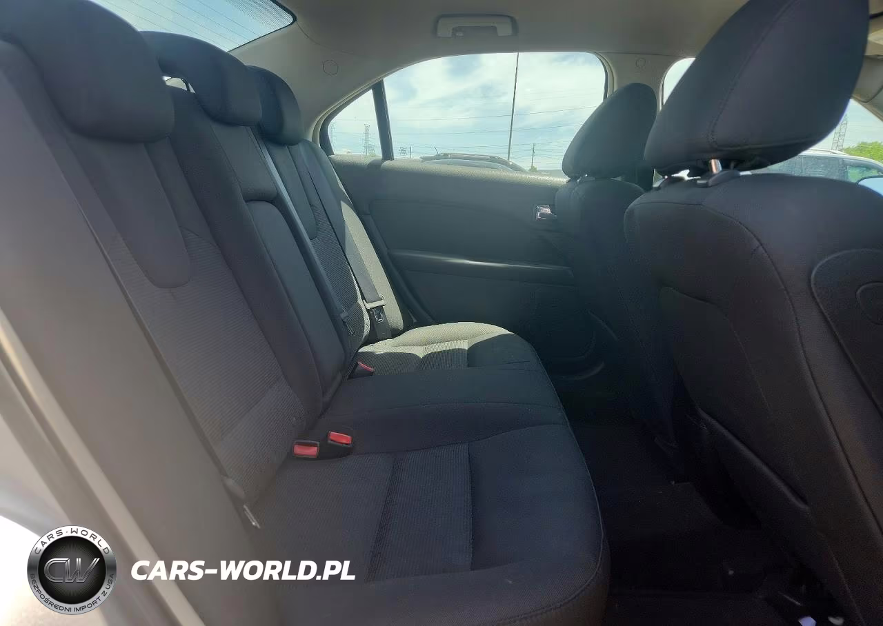 2010 Ford Fusion Se VIN:3FAHP0HA8AR102004 - 10