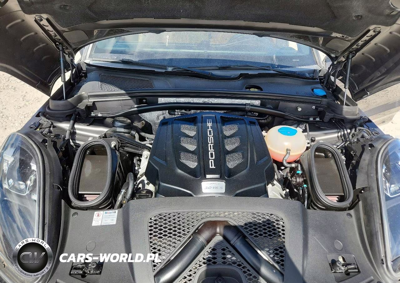 2018 Porsche Macan S VIN:WP1AB2A51JLB31506 - 11