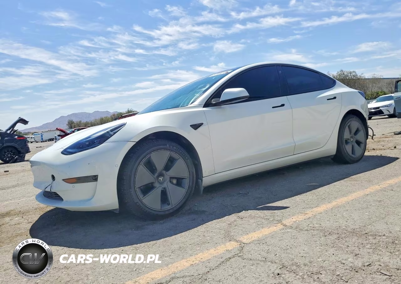 2022 Tesla Model 3 – zdjęcie 1 z 13