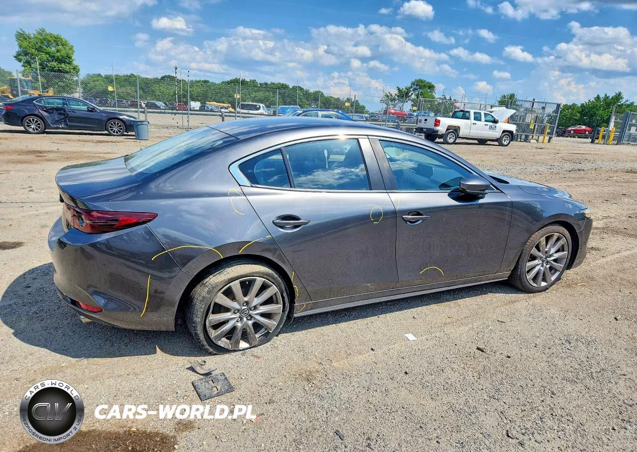 2021 Mazda 3 Preferred VIN:JM1BPBCL7M1330546 - 3