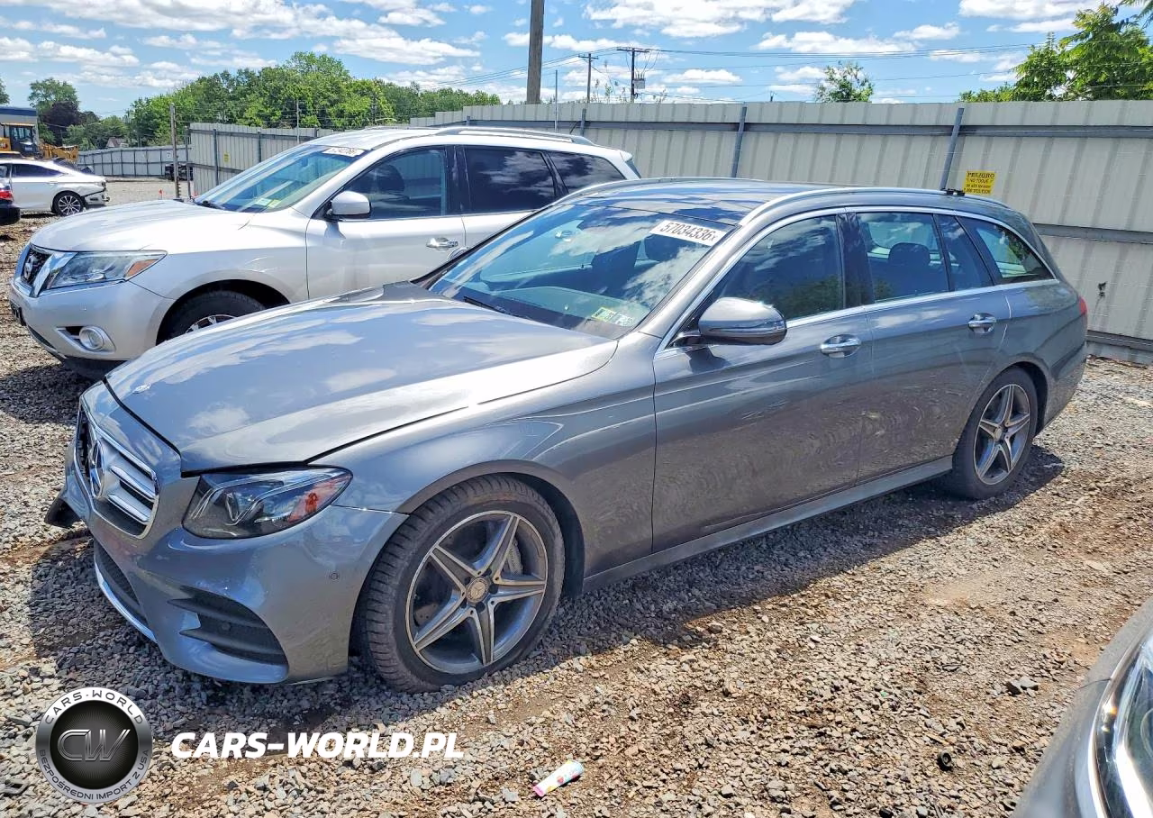 2017 Mercedes-Benz E 400 4Matic – zdjęcie 1 z 12