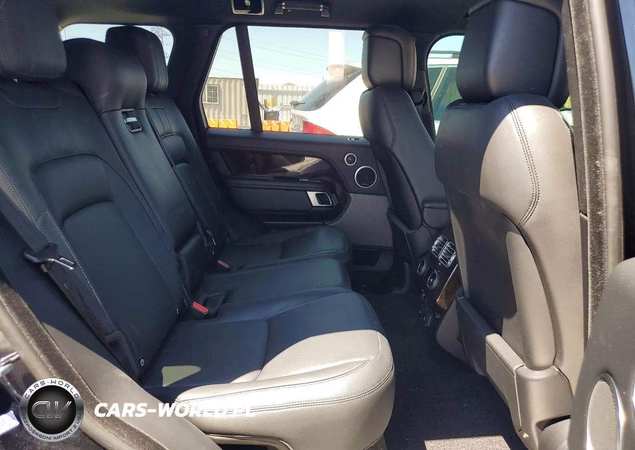 2020 Land Rover Range Rover VIN:SALGR2SU8LA579343 - 11