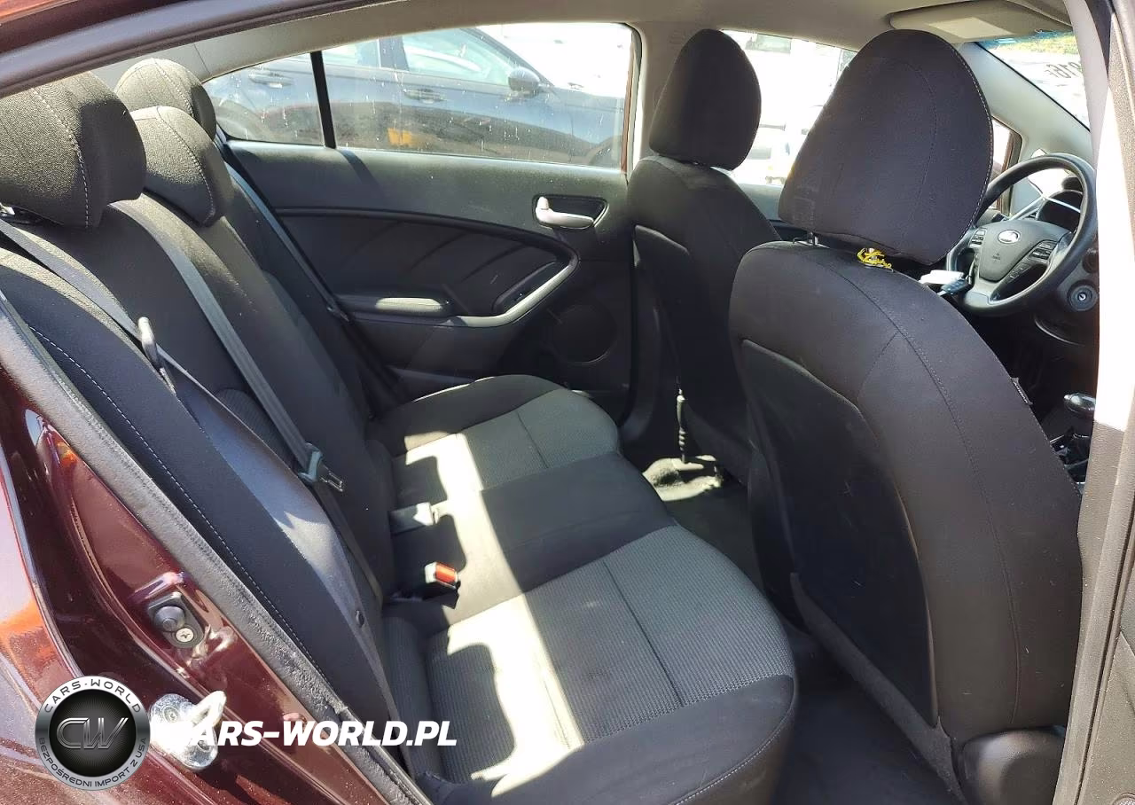 2018 Kia Forte Lx VIN:3KPFK4A78JE167836 - 10