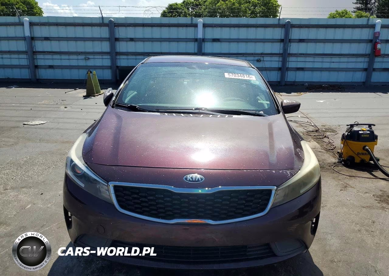 2018 Kia Forte Lx VIN:3KPFK4A78JE167836 - 5
