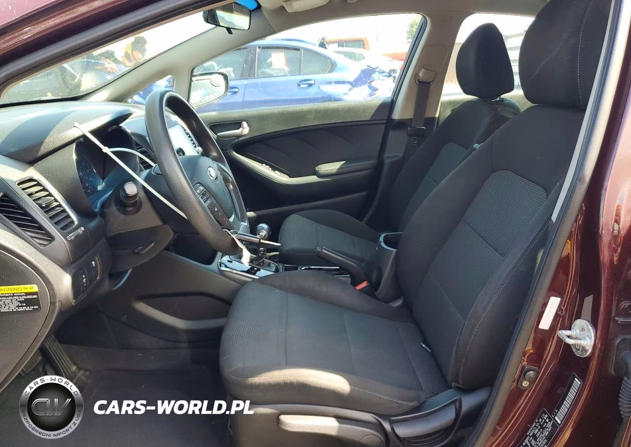 2018 Kia Forte Lx VIN:3KPFK4A78JE167836 - 7