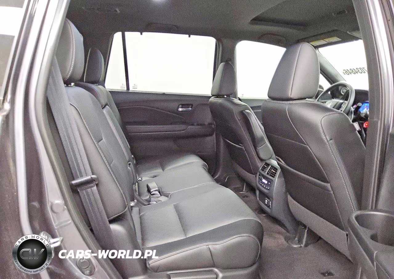 2021 Honda Passport Touring VIN:5FNYF8H93MB003680 - 11
