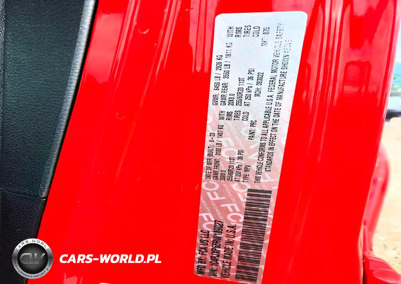 2024 Jeep Wrangler Sahara 4Xe VIN:1C4RJXP66RW189027 - 13