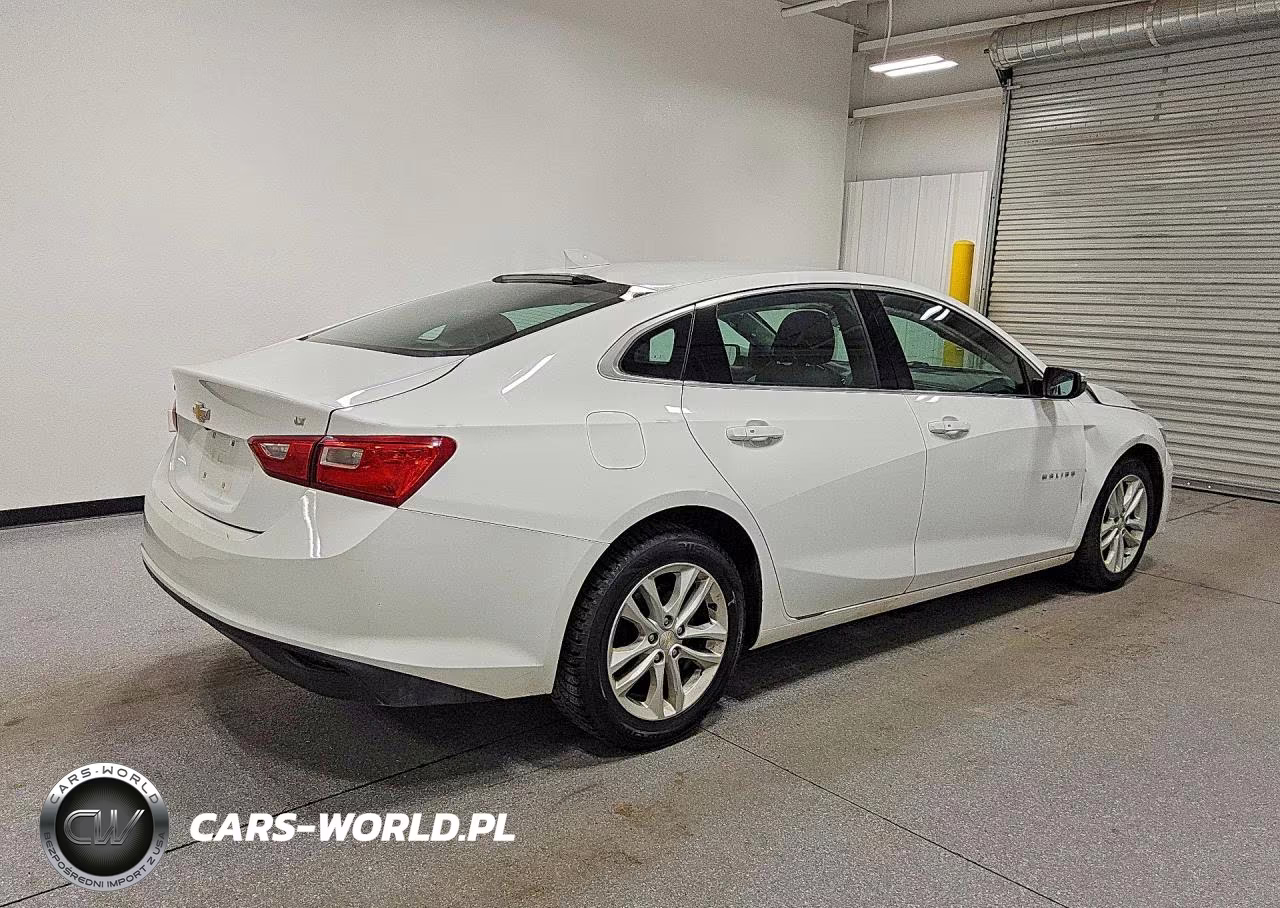 2018 Chevrolet Malibu Lt VIN:1G1ZD5ST1JF219217 - 3