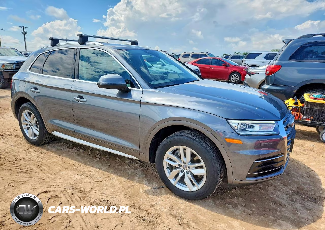 2020 Audi Q5 Premium VIN:WA1ANAFY0L2058993 - 4