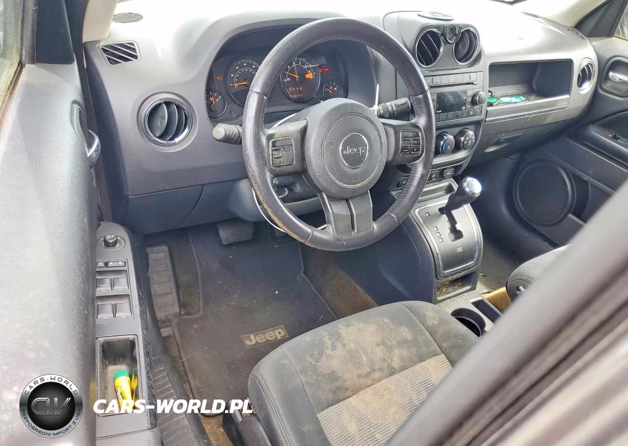 2016 Jeep Patriot Latitude VIN:1C4NJPFA2GD599577 - 8