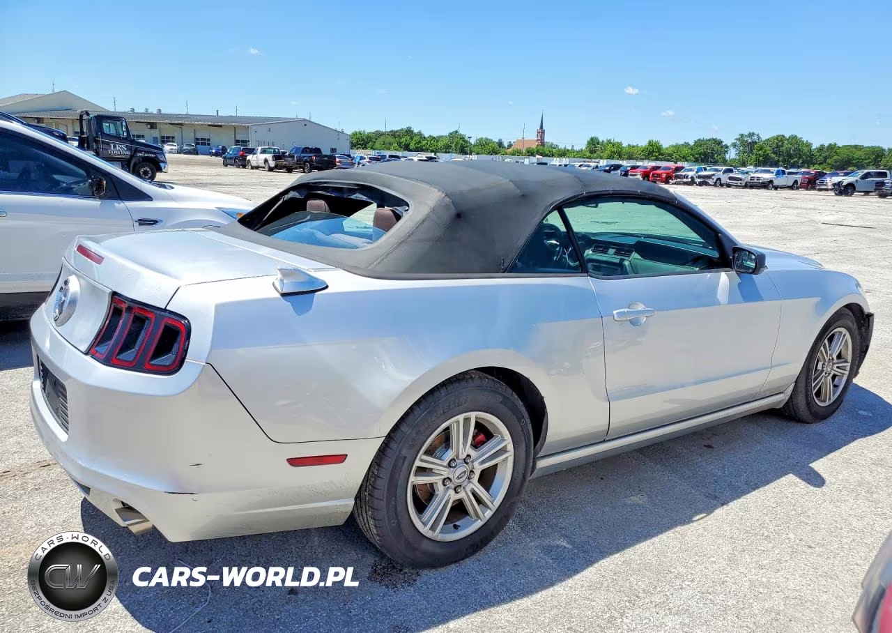 2013 Ford Mustang VIN:1ZVBP8EM4D5227373 - 3