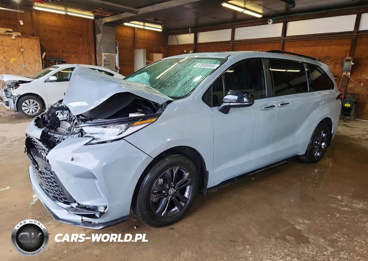 2025 Toyota Sienna Xse – zdjęcie 1 z 13
