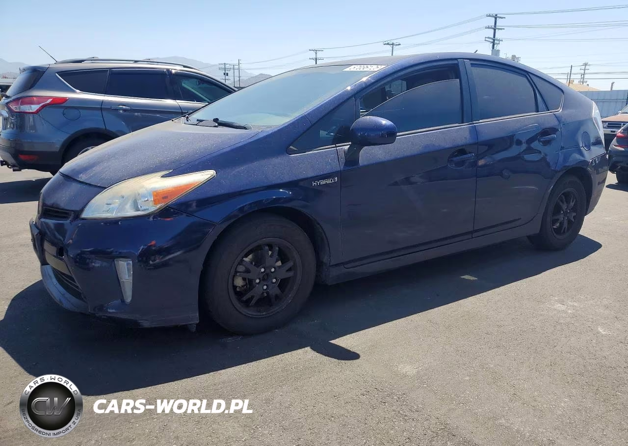 2013 Toyota Prius Two – zdjęcie 1 z 12