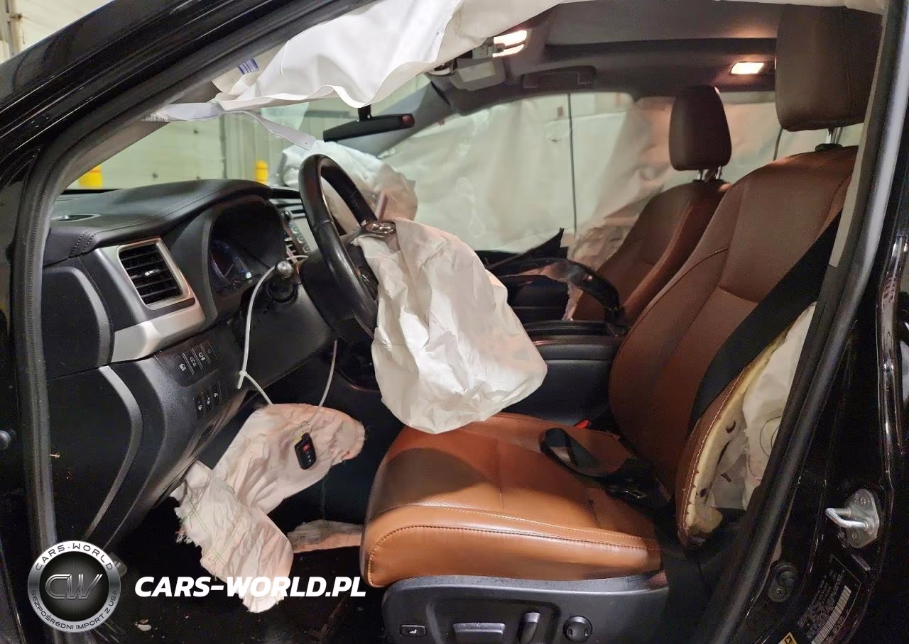 2019 Toyota Highlander Limited Platinum VIN:5TDDZRFH5KS716336 - 7