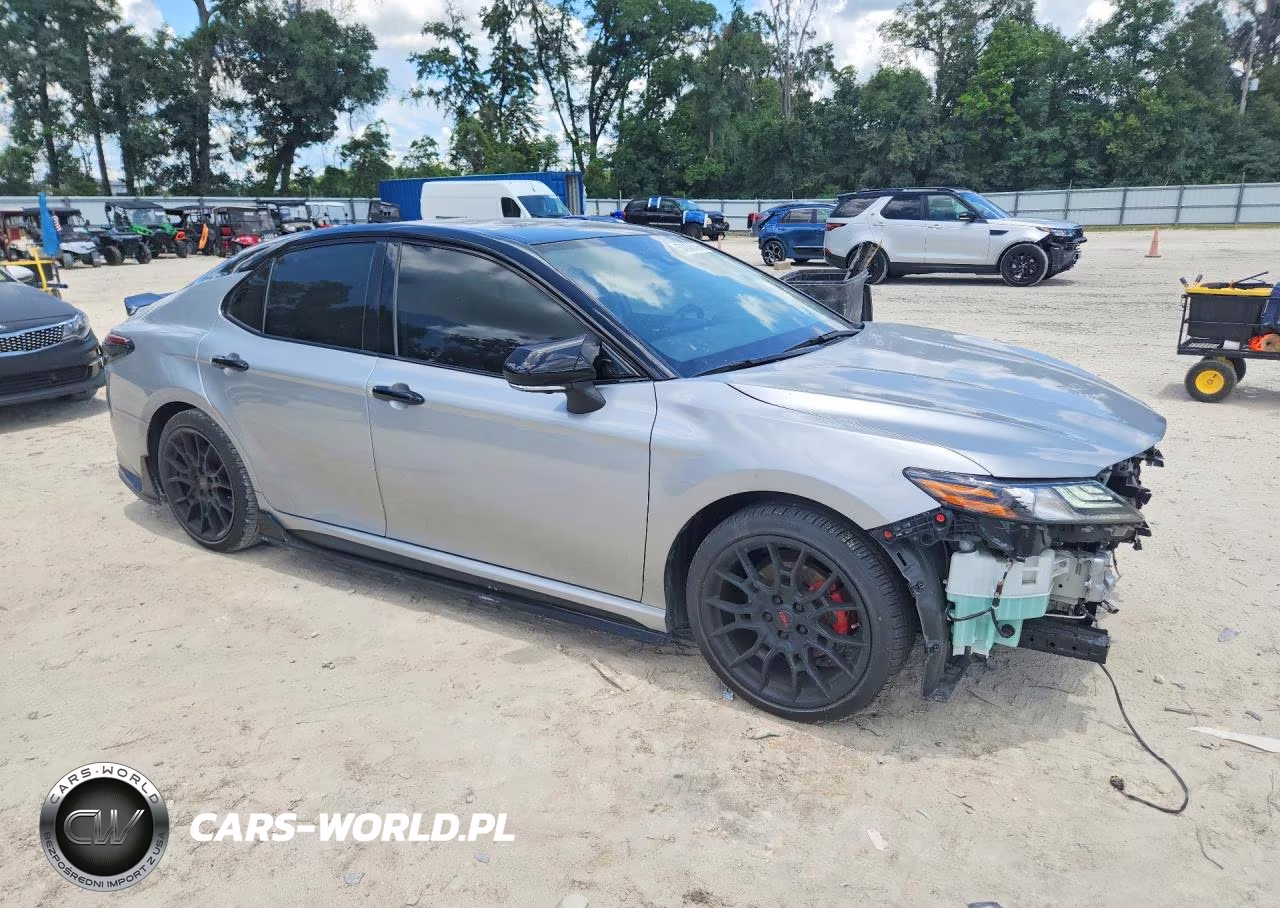 2022 Toyota Camry Xse VIN:4T1K31AK4NU043323 - 4