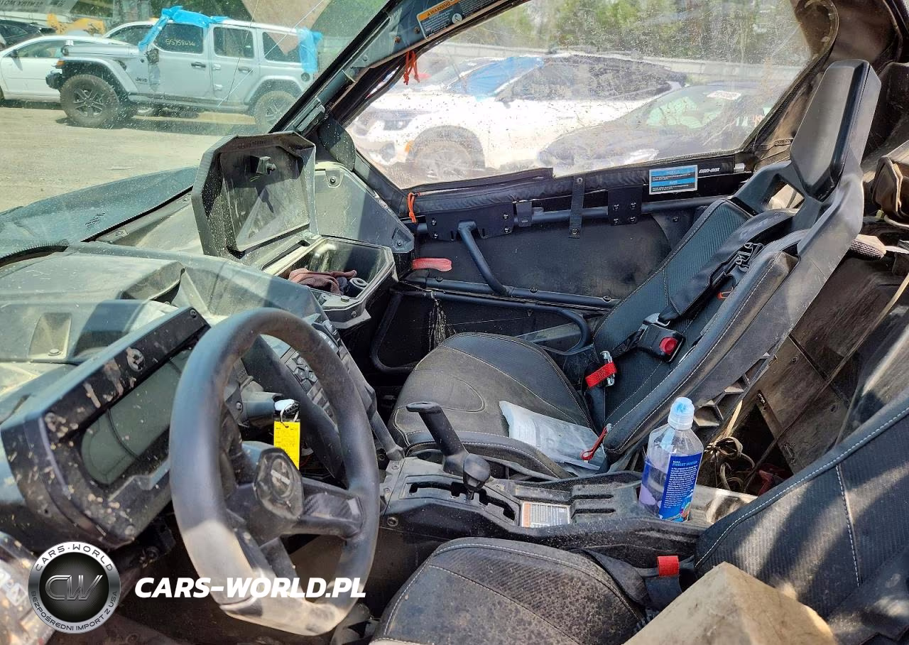 2023 Can-Am Maverick X3 Utility Vehicle VIN:3JBVXAV48PE000979 - 5